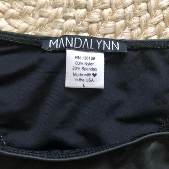 NWT mandalynn madison mesh side bikini bottom - Picture 4 of 5